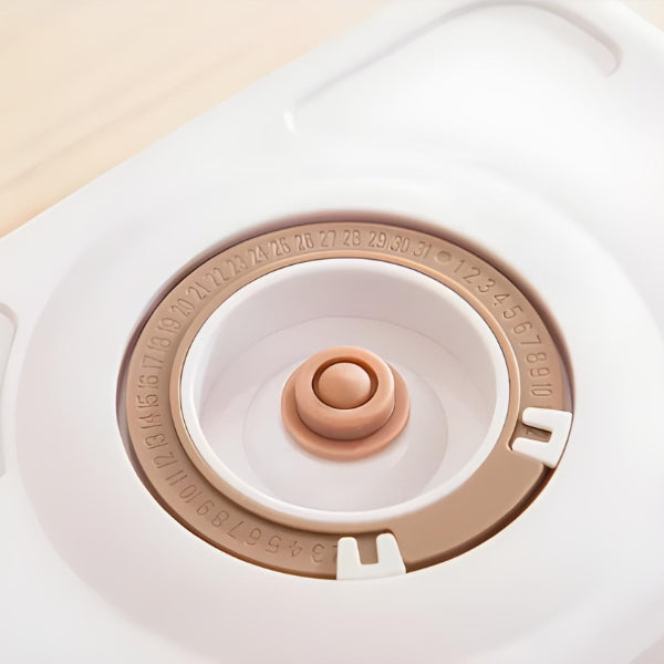 Bomba de ar manual SealFresh leve e portátil, ideal para uso doméstico ou em viagens para manter alimentos frescos com segurança.