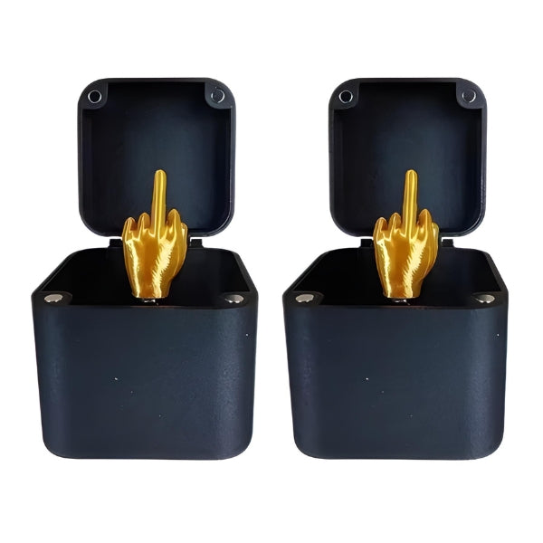 Caixa surpresa pop-up IronFunk criando reação imediata ao abrir, tornando o momento do presente mais memorável e envolvente.