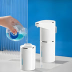 Dispenser automático sem contato com reservatório visível, fácil de recarregar e perfeito para lavabo, banheiro ou cozinha.