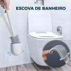 Escova sanitária de silicone antibacteriana Nomanni com design slim, ideal para limpar o vaso sanitário sem respingos e com mais higiene.