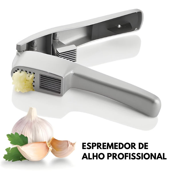 Espremedor de alho manual em alumínio com corte preciso e eficiente, ideal para uso diário na cozinha.