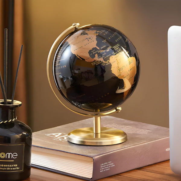 Globo decorativo clássico para escritório e home office, ideal para decoração de mesa, ambientes elegantes e espaços com identidade visual sofisticada.